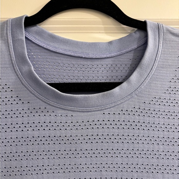 Lululemon Breeze By Long Sleeve - Picture 2 of 4